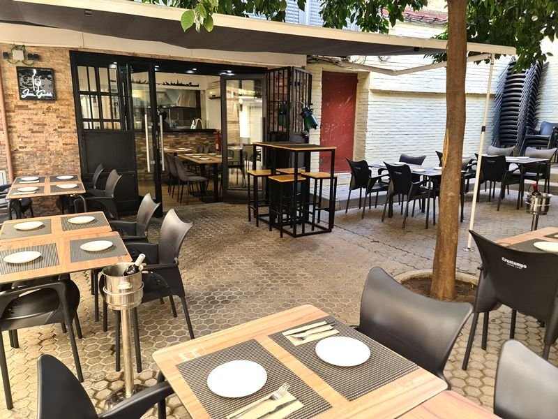 Javier Guardiola Tapas y Vinos. Detapasconchencho