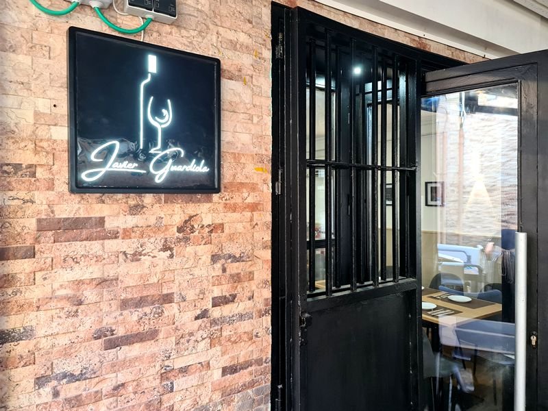 Javier Guardiola Tapas y Vinos. Detapasconchencho