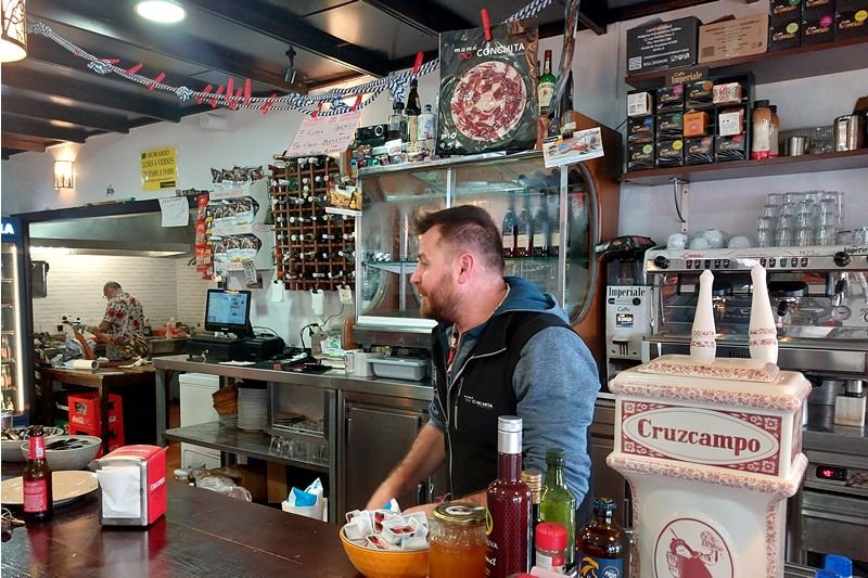 Mamá Conchita Tienda Bar. Detapasconchencho