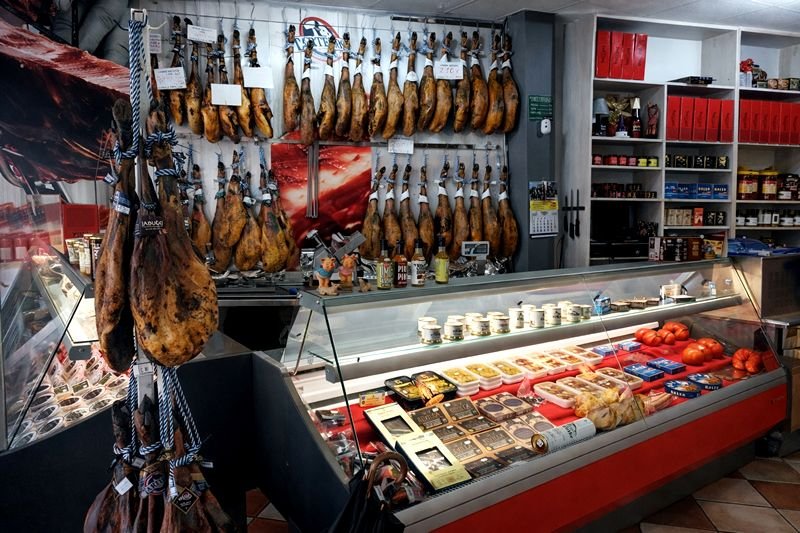 Mamá Conchita Tienda Bar. Detapasconchencho
